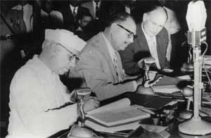 Nehru_Ayub_indus_water_treaty_karachi_sept_16_1960