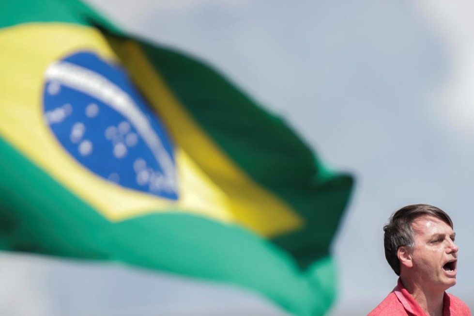Tổng thống Brazil Jair Bolsonaro trong cuộc mít-ting ngày 19/4/2020. Ảnh: Reuters.