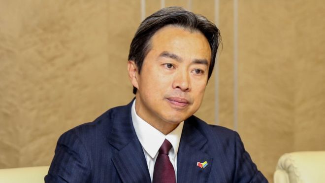 Đại sứ Du Wei. Ảnh: mvs.gov.ua.