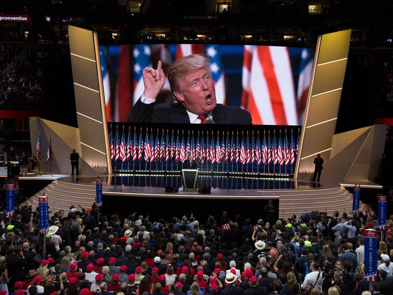 Ông Donald Trump phát biểu tại Đại hội Đảng Cộng hòa năm 2016. Ảnh: Getty Images.